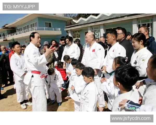 柔道技艺传承与发展:从基础技巧到国际竞技的全面探索 柔道技艺传承与发展:从基础技巧到国际竞技的全面探索