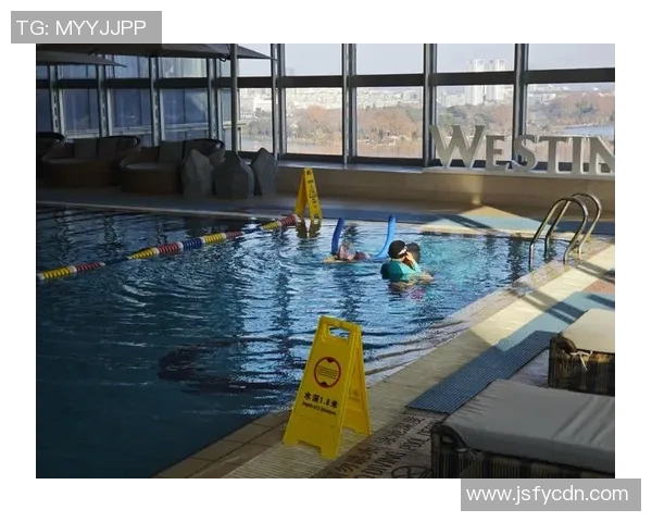 水温对游泳体验的影响探析与优化建议 水温对游泳体验的影响探析与优化建议